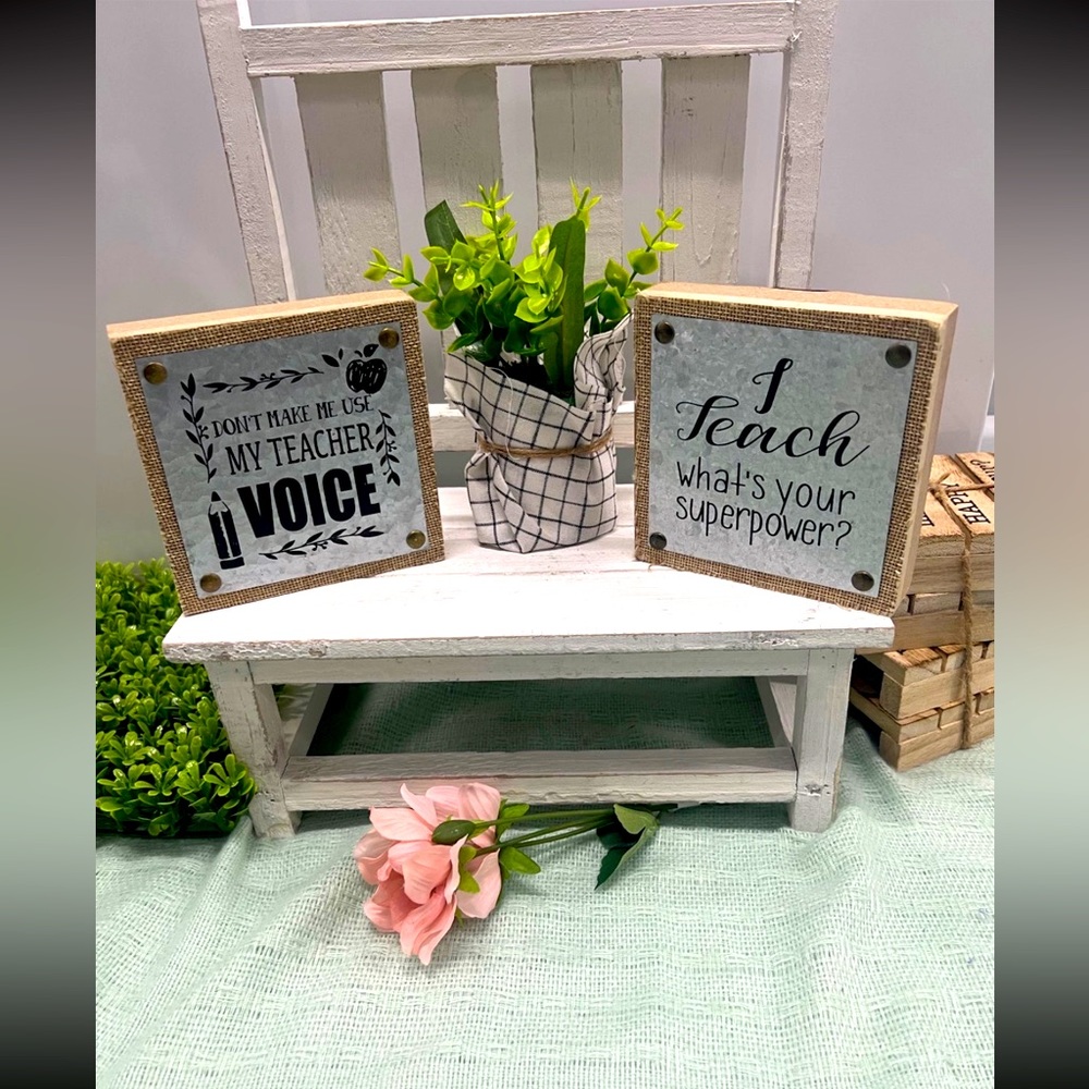 Teacher signs Desk Decor Qty :2